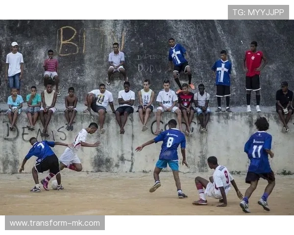 Musiala倾囊相授：用经验点亮年轻队友的足球之路